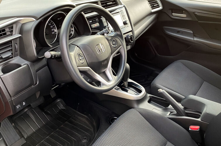 alt="Fine Shine Mobiilne Auto Sisepesu Honda Jazz"
