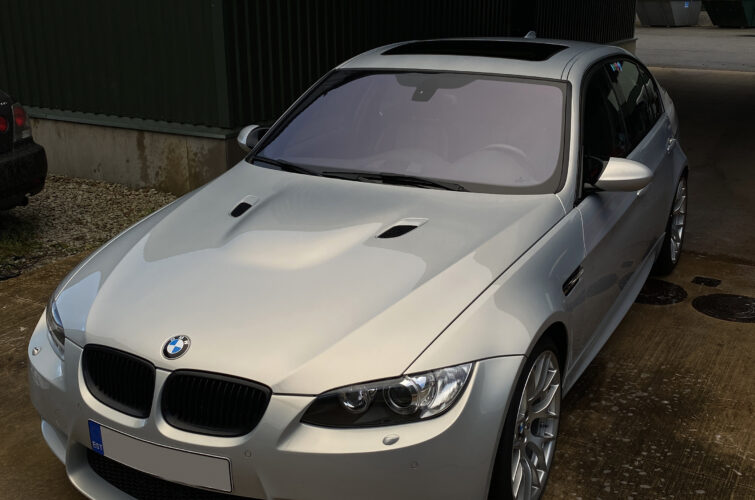 BMW M3 välipesu